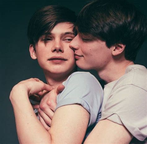 Pin By Reckless Anny On Gays Couple Poses Reference Cute Gay Couples