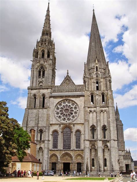 geographically  chartres france