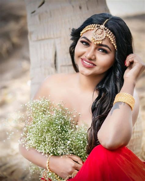 Exposing Hot And Spicy Photos Gallery Tamil Actress Shalu Shamu Hot