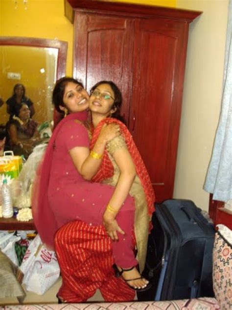 aunty dengulata hot desi aunties masala pictures hot mallu actress