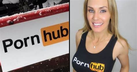 Pornhub Helps People Get Plowed During The Winter — But Its Not What