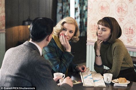 cate blanchett laughs watching kate mckinnon s carol spoof