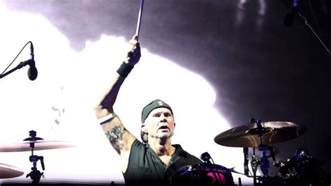 The Red Hot Chili Peppers Gave Auckland A Glorious Romp At