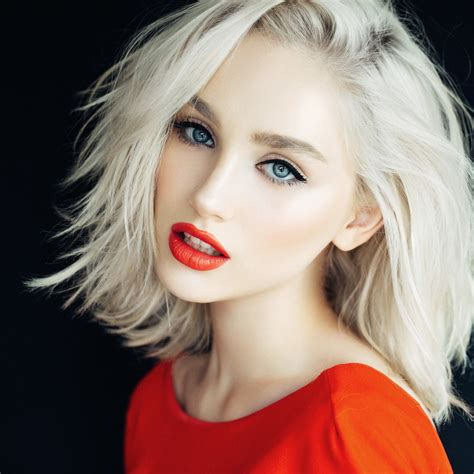 White Blonde Hair 20 New Ways To Wear This Striking Hue