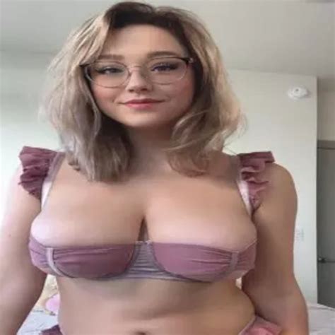What S The Name Of This Asian Girl With Big Boobs And Pink