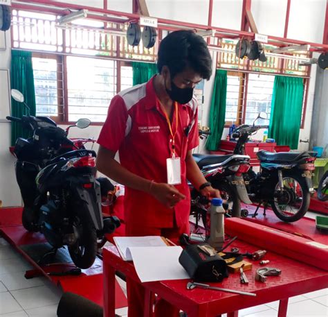 Teknik Sepeda Motor – Smkn 1 Klungkung – Art Healthy Technology And