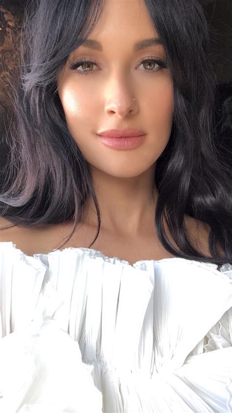 Absolutely Gorgeous Kacey Musgraves Selfie Wow Celeblr