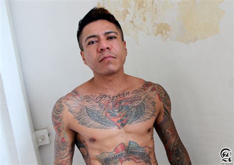 amateur tatted latino daddy shot a load in his mouth throbbing dick