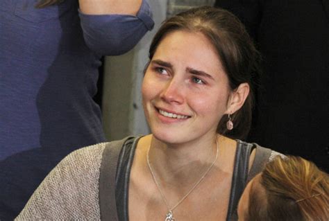 amanda knox signs book deal with harper collins rolling