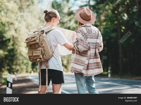 man woman traveling image and photo free trial bigstock
