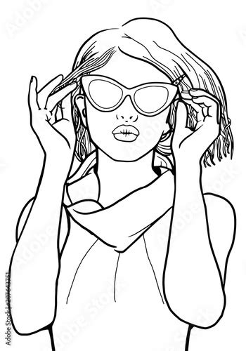 beautiful young woman  sunglasses summer fashion drawing circuit