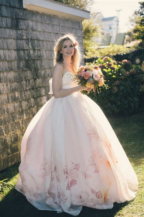 Bridal Gowns Simply Perfect For A Spring Wedding Chic