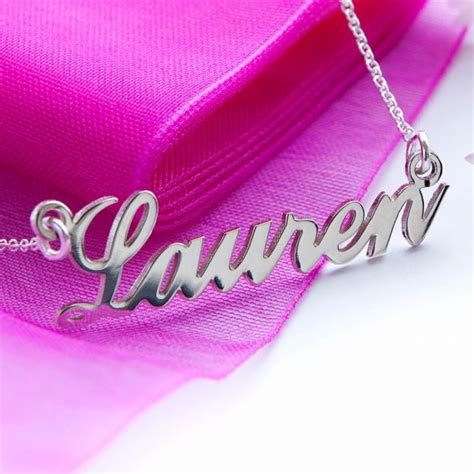 solid white gold carrie style personalised name necklace in t box