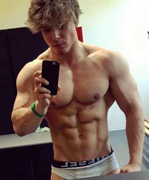 Pin By Anthony Williams On Beef Up Beautiful Men Hot Selfies Chest