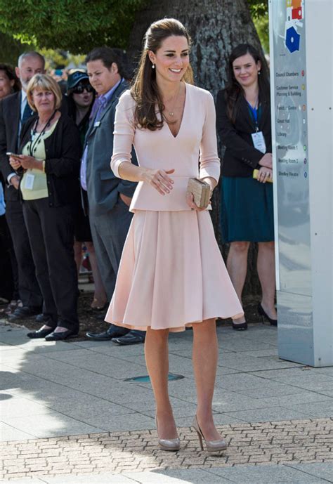 kate middleton s dj outfit — rocks pink dress and recycles pumps on royal tour hollywood life