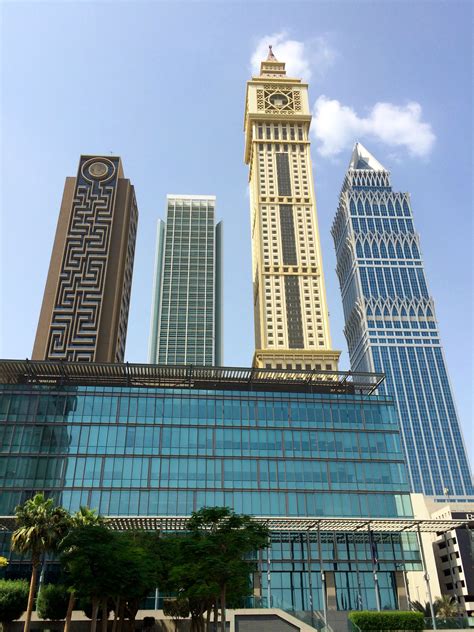 coolest skyscraper buildings  dubai topsdecorcom