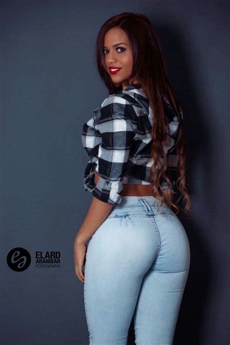 hot milf curvy in sexy in jeans hot jeans in 2018 grosses fesses fatale mode