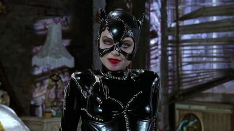michelle pfeiffer almost starred in a 90s catwoman solo movie