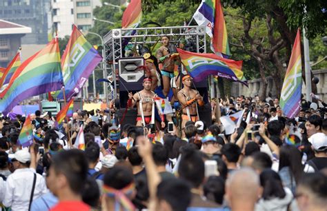 15th Annual Pride In Taiwan Draws Hundreds Of Thousands