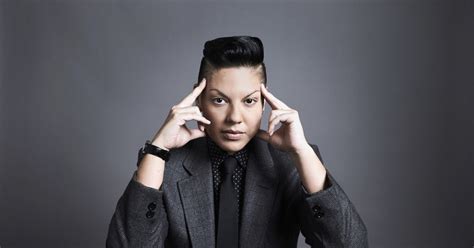 sara ramírez joins sex and the city reboot as nonbinary character