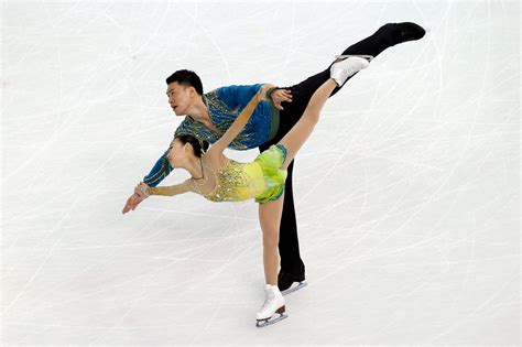 russia prevails in pairs skating renewing a tradition the new york times
