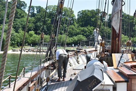port jeff residents  glimpse  historical schooner  harbor tbr news media