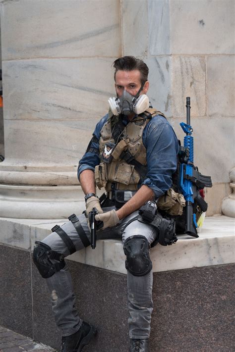 dragoncon  cosplay tom clancys  division agent military