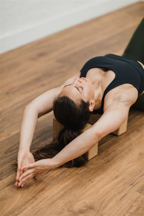 benefits   yoga blocks yoga lyfe