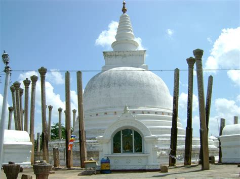ruins  sri lanka sri lankan oldset stupa