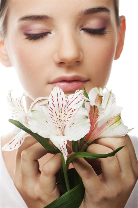 Woman With White Flowers Stock Image Image Of Healthy 27899941