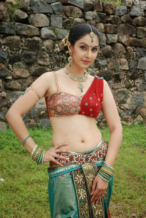 actress divya spicy navel show hq photos ~ actress rare