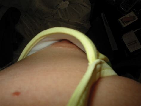 amateur candid nipple slip