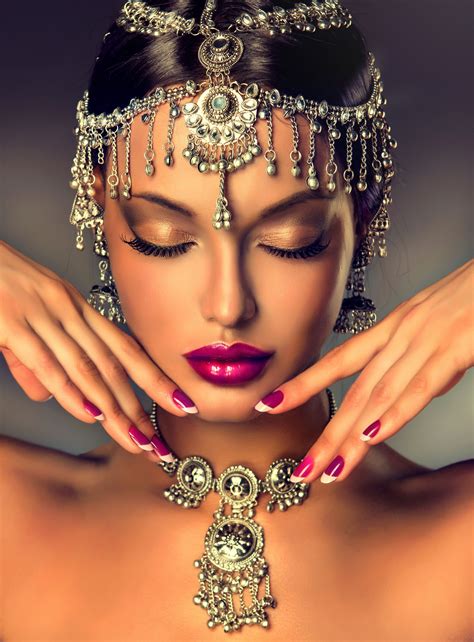 Arabic Makeup Indian Makeup Indian Beauty Face Jewellery Braut Make