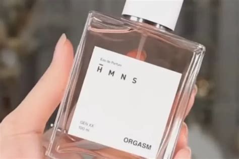 Rekomendasi Parfum Isi Ulang Pria Disukai Wanita Yang Bisa Dicoba