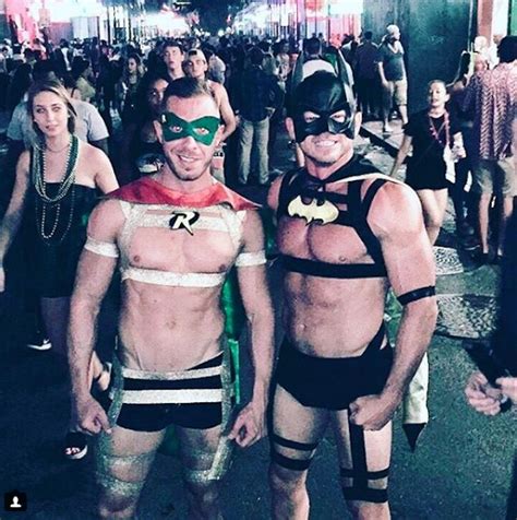 10 cute same sex couples halloween costumes to inspire you