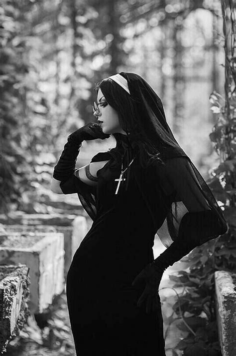 pin by stan on coisas hot nun nun costume gothic girls