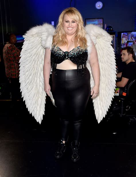 rebel wilson doesn t think it s best for girls to model themselves