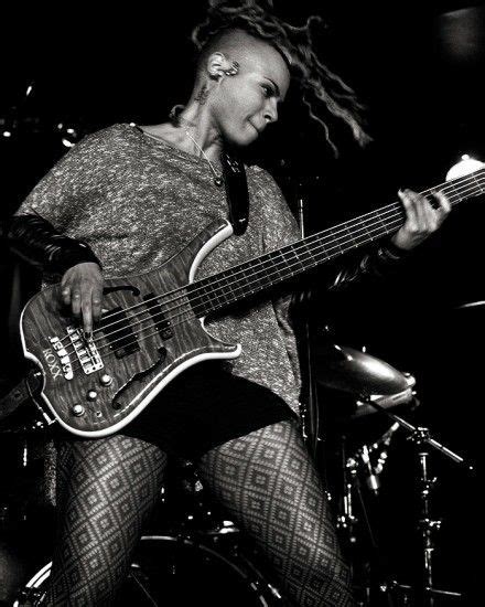 divinity roxx female bassist bass guitarist female