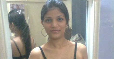 Desi Girls Unseen Hot Hot Photos 3