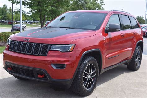 pre owned  jeep grand cherokee trailhawk wd sport utility