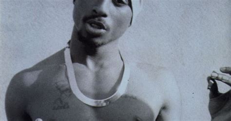 Thug Life 1971 Tupac Shakur A K A Lesane Parish Crooks Which Was His
