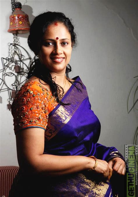 actress lakshmi ramakrishnan gallery gethu cinema