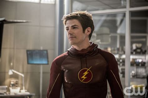 The Flash 5 Moments From The Premiere That Prove Its Tvs Most Joyful
