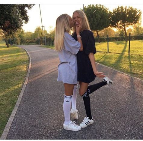 lisa and lena german twins request teen amateur cum tribute porn pictures