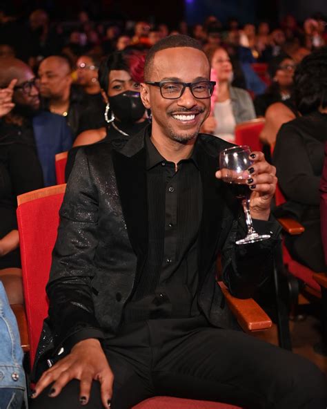 rb singer tevin campbell takes  brave step  coming   gay