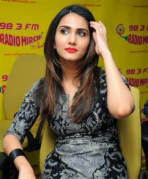 High Quality Bollywood Celebrity Pictures Vaani Kapoor
