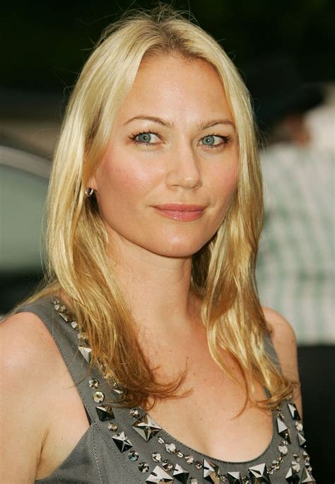 Picture Of Sarah Wynter