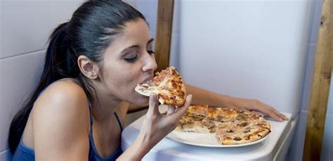 17 Cara Mengurangi Nafsu Makan Dan Penyebab Seseorang Makan Berlebihan