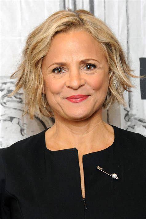 20 Short Hairstyles For Women Over 40 The Xerxes