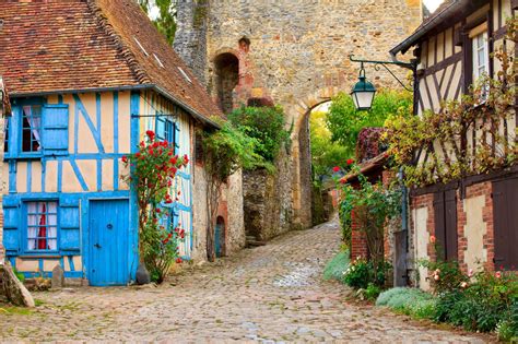 hidden gems  france   beautiful  secret villages  france